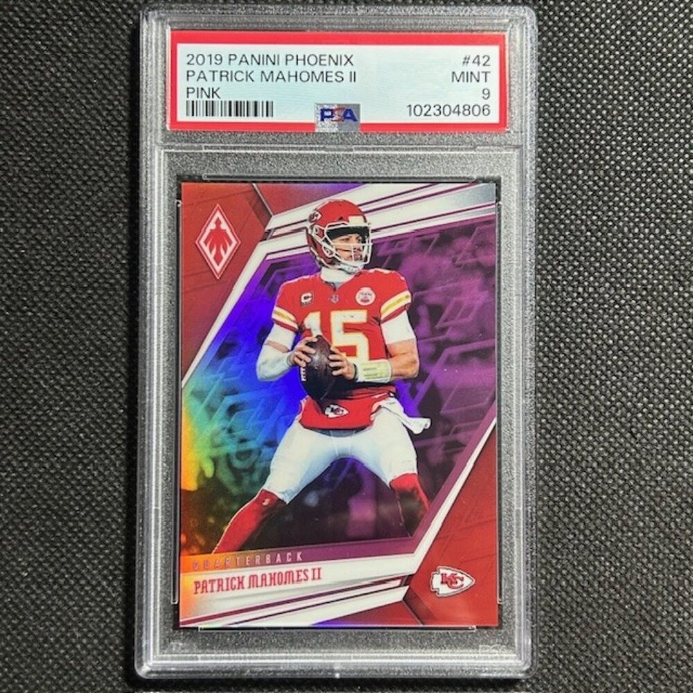 2019 Panini Phoenix #42 Pink Refractor /199 PATRICK MAHOMES II PSA 9 MINT